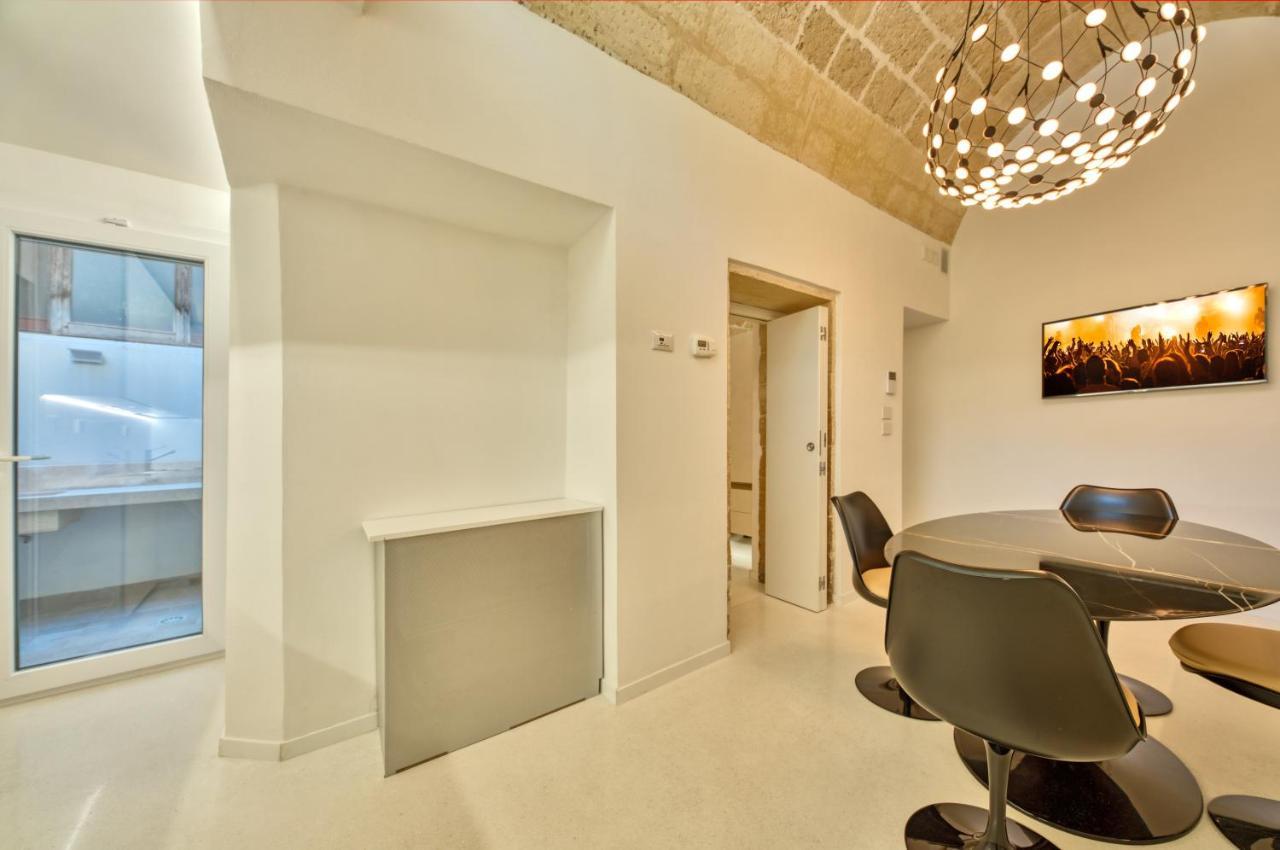 Civico3 Apartment Lecce Bagian luar foto